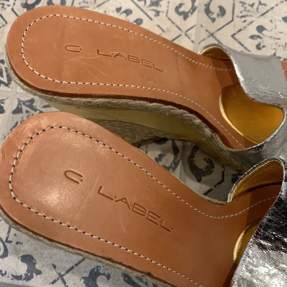 C Label Wedge Heels - Picture 3 of 10